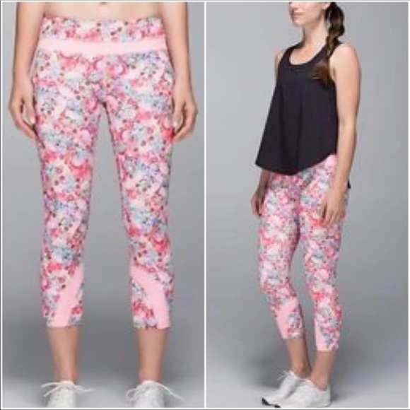 lululemon athletica Pants - LULULEMON Pink Floral Cropped Leggings Flowabunga